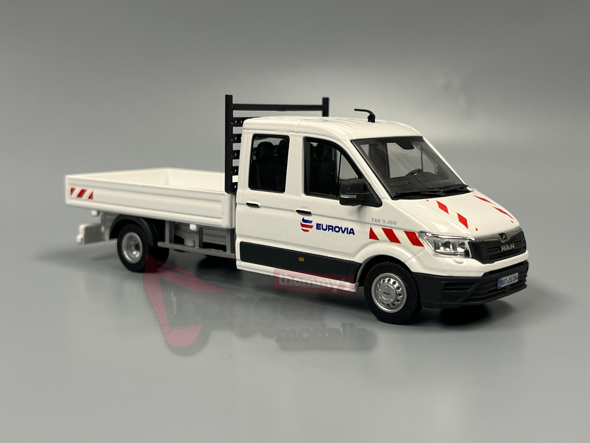 1616-4 - Conrad - MAN TGE Pritschenwagen mit Doppelkabine "Eurovia"